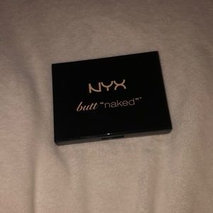 NYX butt “naked” Makeup Pallet